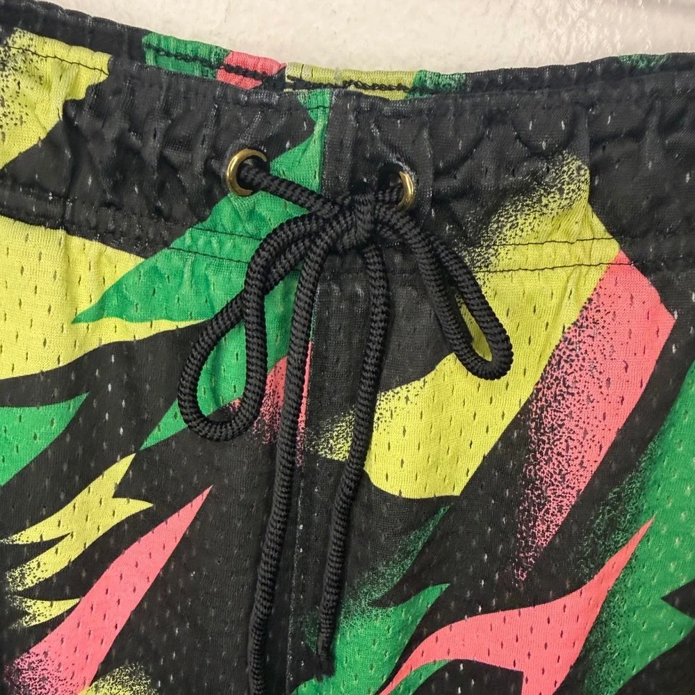 Jordan Men's Small Jumpman Air Printed Mesh Shorts Tropical Twist Retro Graphic